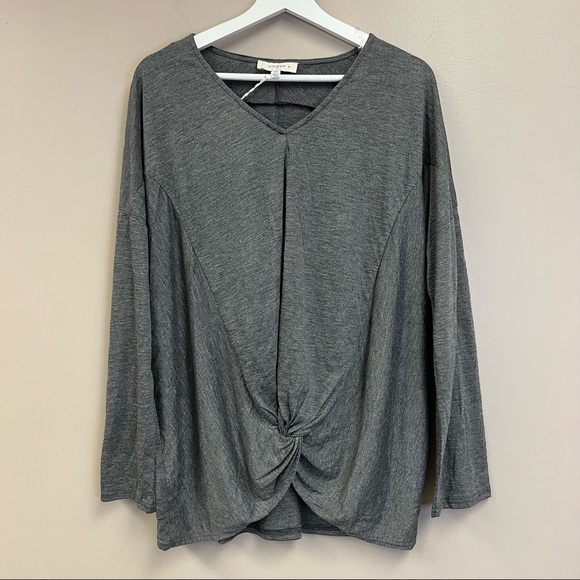 Umgee + long sleeve gray long sleeve twist front knotted front T-shirt 1XL